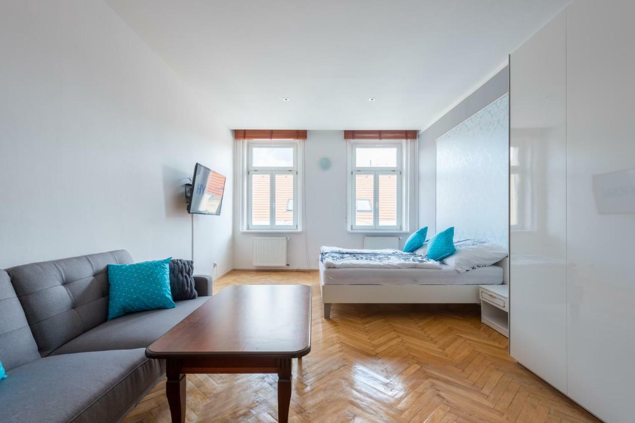 Bright Apartment Few Steps From Centre ปราก ภายนอก รูปภาพ
